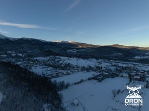 Karkonosze panorama z drona 2