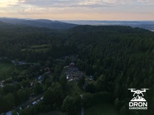 gitarą i koncert borowice z drona 6